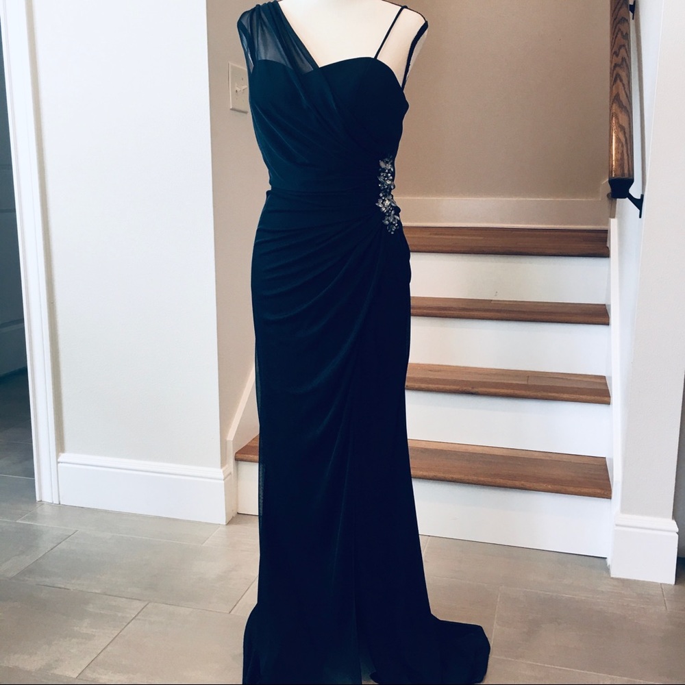 Cache Formal Gown - Picture 5 of 10